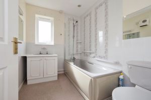 UPSTAIRS BATHROOM- click for photo gallery